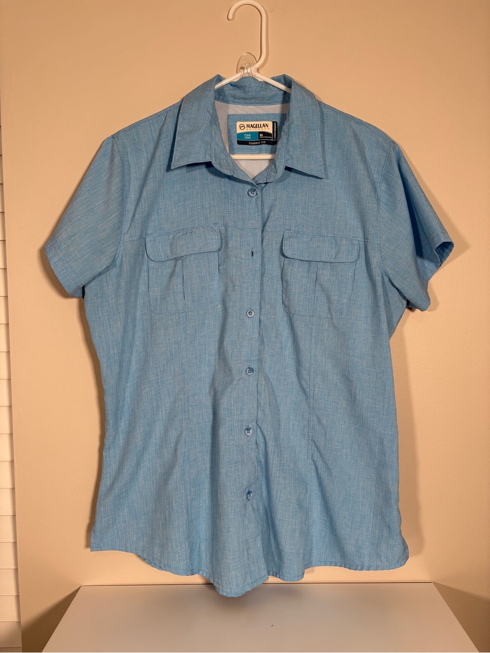 Magellan Outdoors Women’s Light Blue Short Sleeve Button-Down Shirt